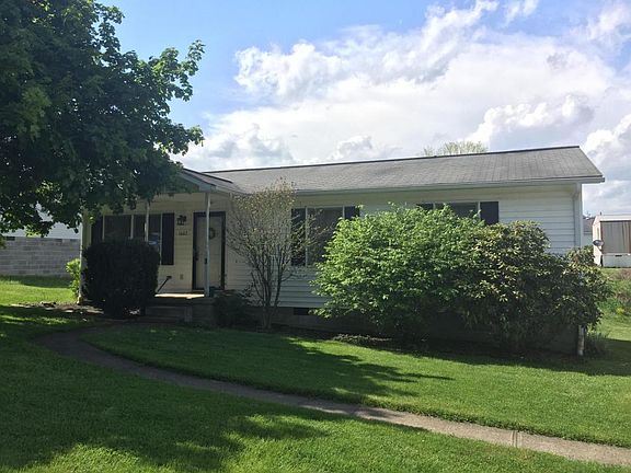3rd image of 1607 Montana Ave
