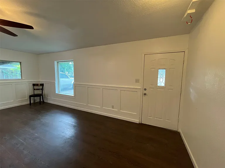 4803 Geraldine St — Photo 28