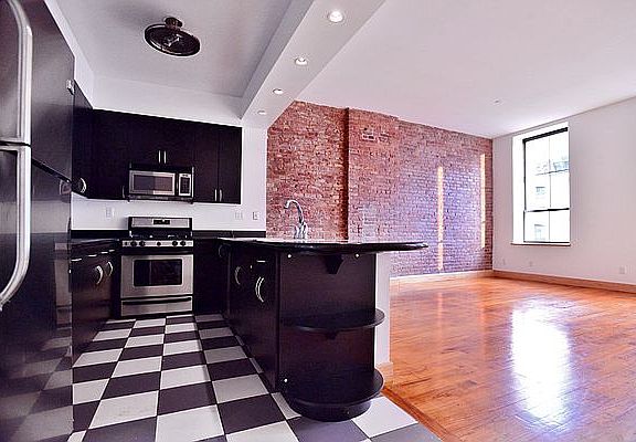 4th image of 79 Reade St APT 3D