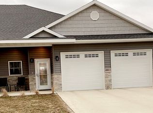 2086 Three Elms Park Rd UNIT 5, Independence, IA 50644