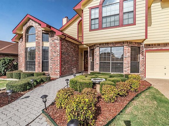 2nd image of 4215 Walsh Ln