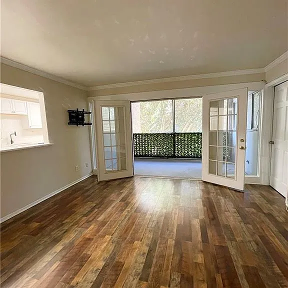 346 Carpenter Dr #A12 — Photo 1