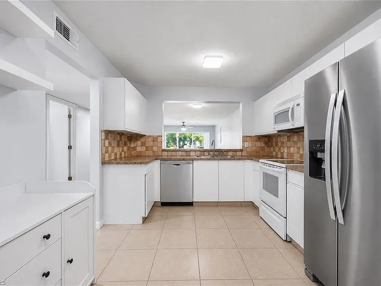 5737 Whitaker Rd #C101 — Photo 9