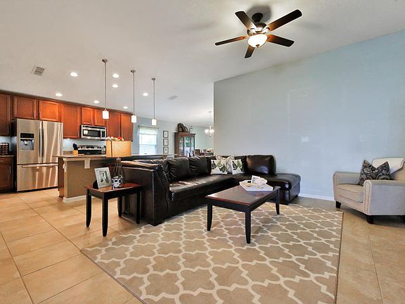 3rd image of 288 Timberwood Dr