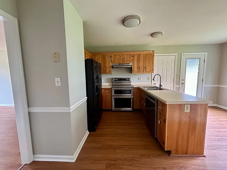 1225 Cobblestone Ln — Photo 9