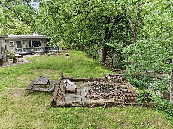 3rd image of 3671 Saint Peters Rd