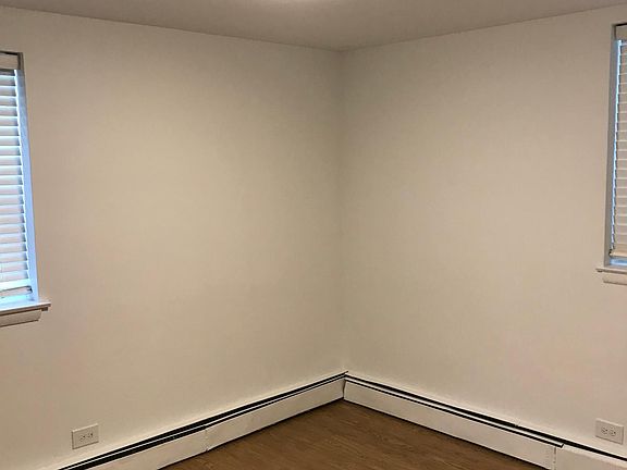 3rd image of 2120 W Norwood St APT 2W
