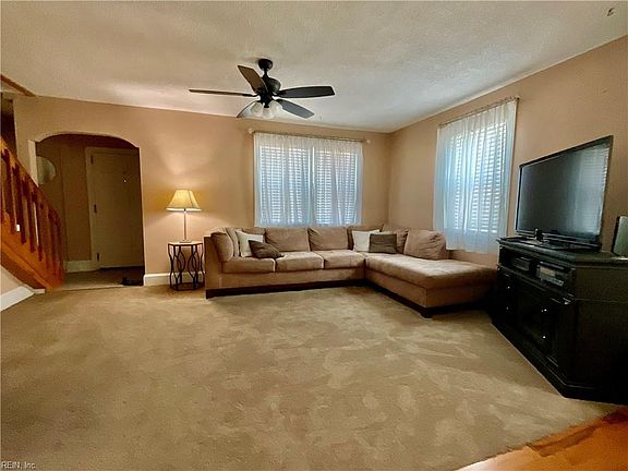 4th image of 1518 Myrtle Ave
