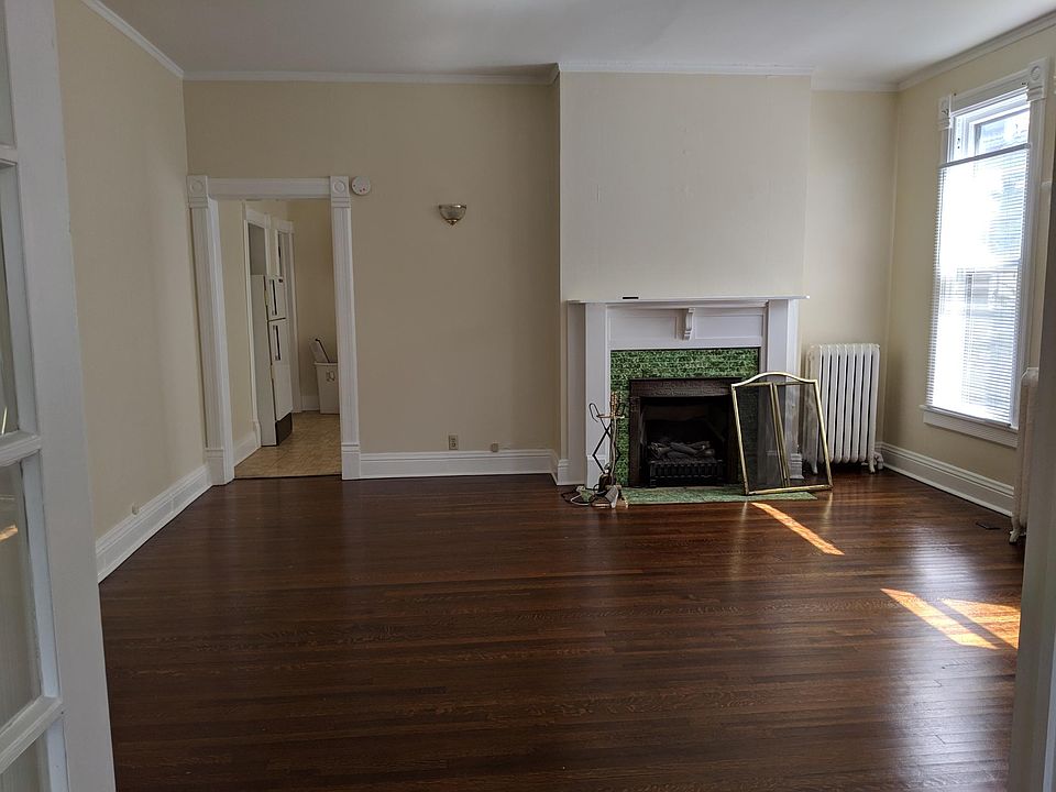 1st image of 4824 Capitol Ave APT 2