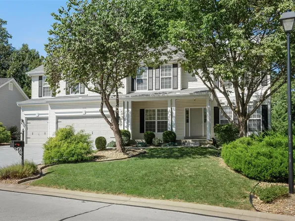 622 Autumnwood Forest Dr, Lake Saint Louis, MO 63367