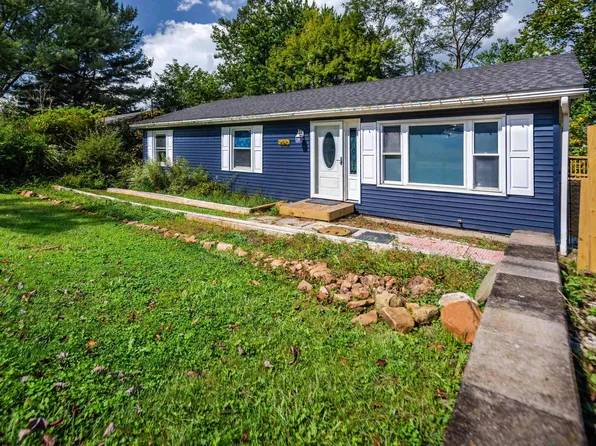 542 Cherokee Dr, Morgantown, WV 26508