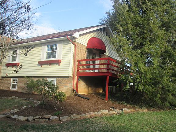3rd image of 5832 NE Tazewell Pike
