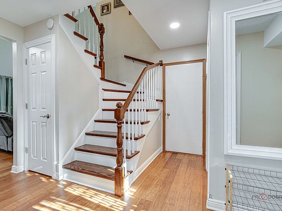 3rd image of 18 Bedford Rd