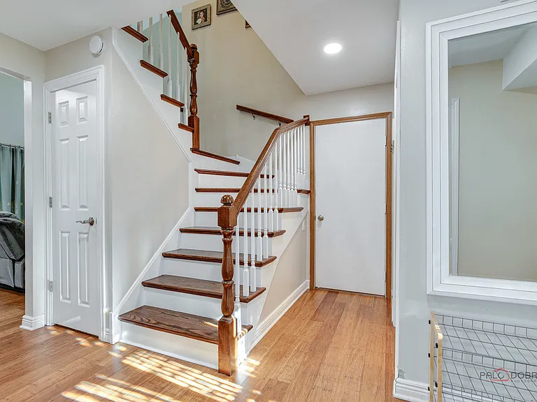 18 Bedford Rd — Photo 3