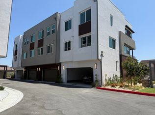631 S Lyon St, Santa Ana, CA 92705