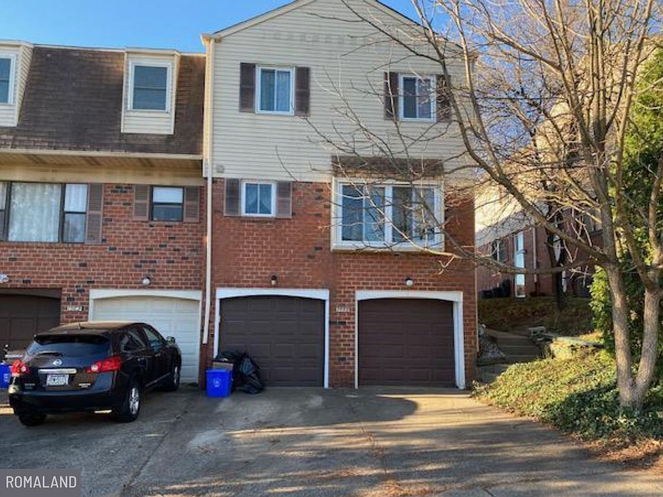 1st image of 1560 Stoney Ln #B