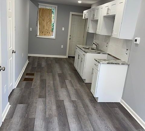 3rd image of 2115 N Percy St