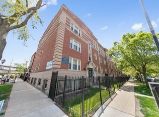 7367 N Ashland Blvd APT 3, Chicago, IL 60626