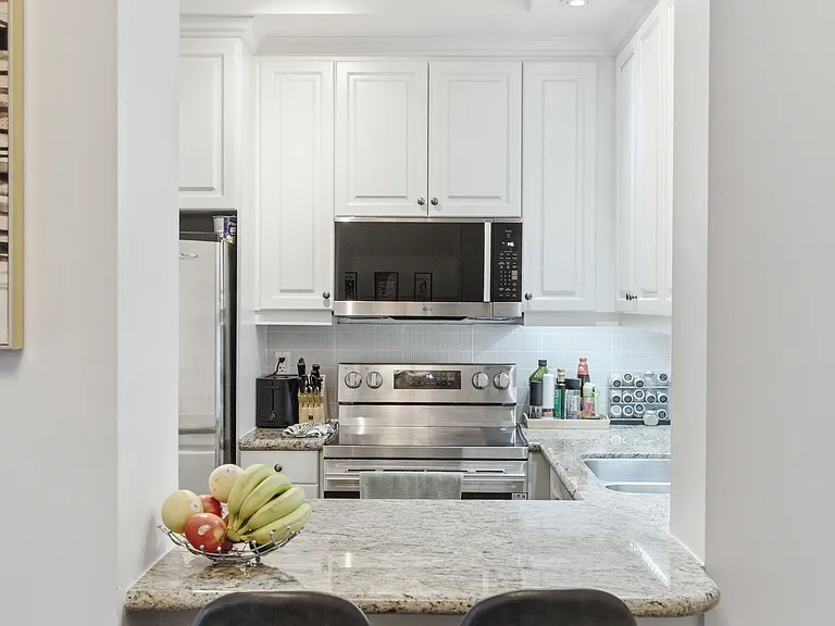 628 Fleet St #711 — Photo 13