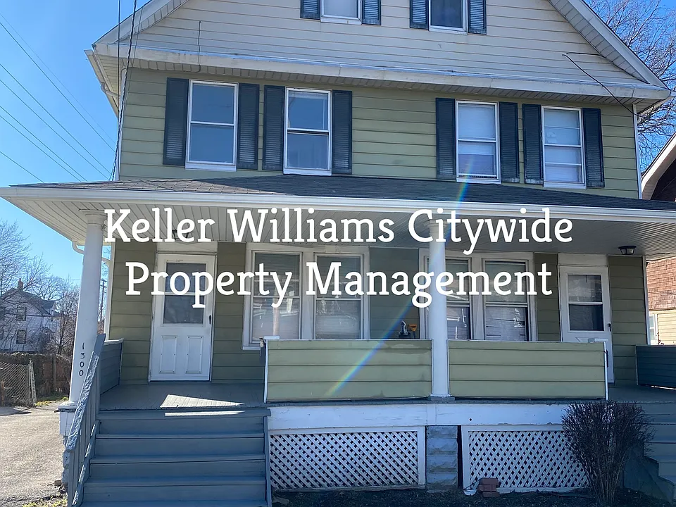 Side by Side 4 bedroom 2 bath rental