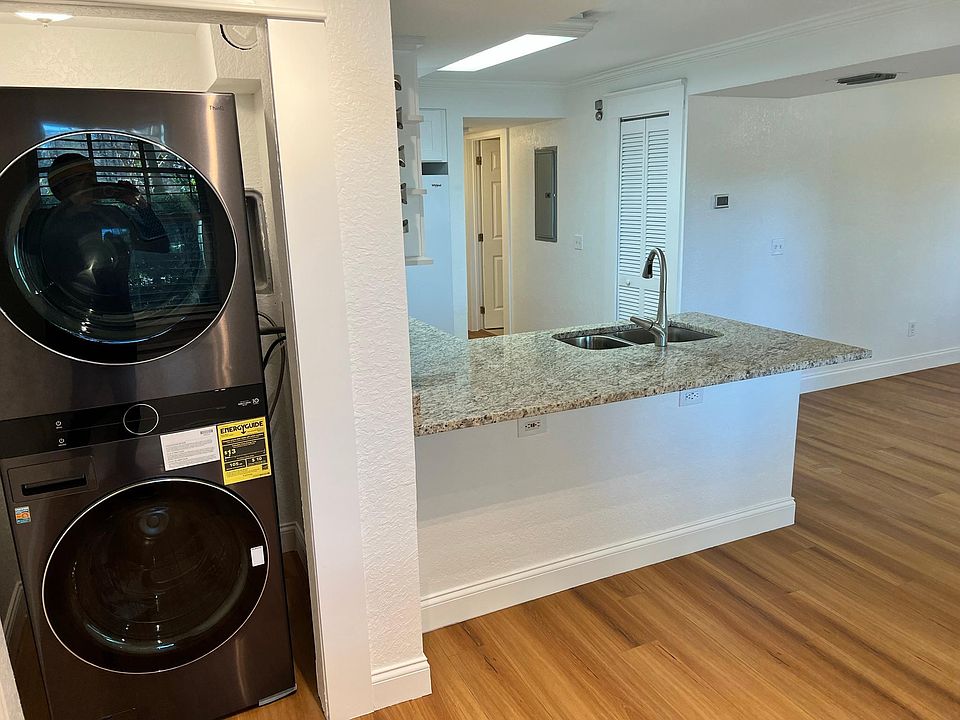 Laundry Granite Bar area