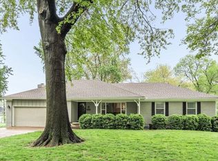 6115 Westgate St, Shawnee, KS 66216