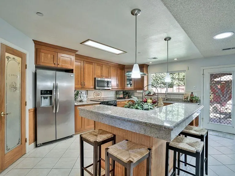 32703 Dinuba Ct — Photo 15