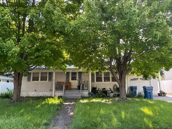 440 S Cryer Ave, Bourbonnais, IL 60914