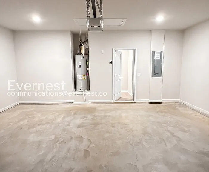 104 Culver St — Photo 21