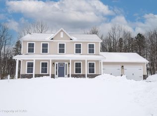 2460 E Venisa Dr, Hazle Township, PA 18202