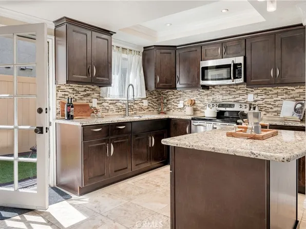 2229 N Broadway Unit J, Santa Ana, CA 92706