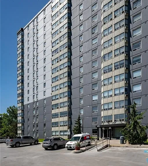 45 Pond Mills Rd #1007 — Photo 2