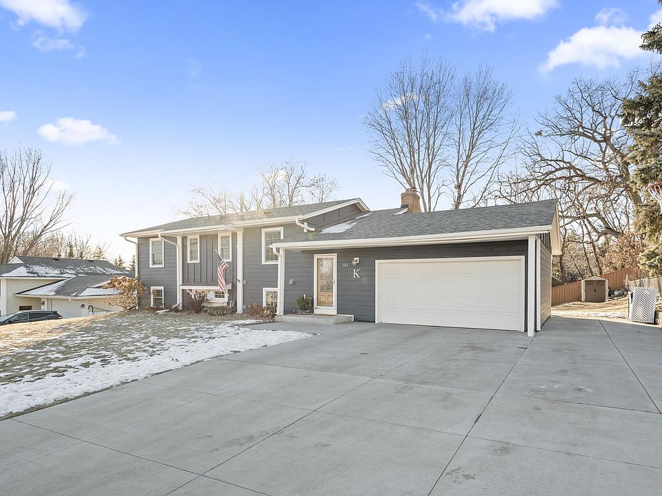 1st image of 161 Redwood Dr