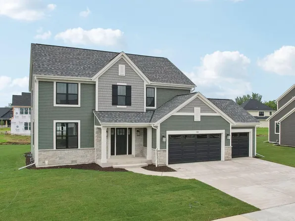 1241 Green Tree DRIVE, Oconomowoc, WI 53066