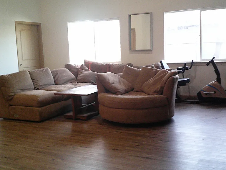 3335 Volney St #5 — Photo 7