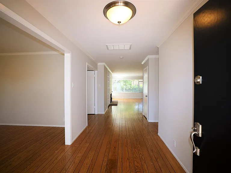 25 Genevra Rd — Photo 3