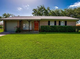 112 Freeman St, Terrell, TX 75160