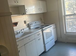 111 S Main St APT 4, Middlebury, VT 05753