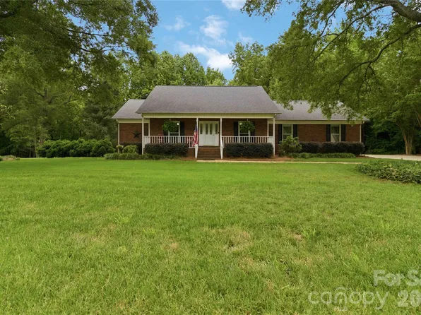 3285 Horse Shoe Trl, Fort Mill, SC 29708