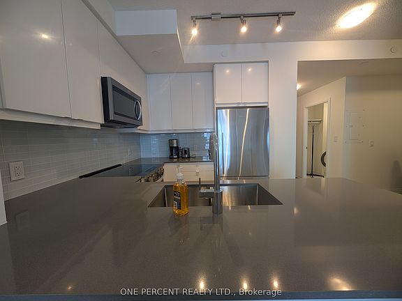 4th image of 3270 Sheppard Ave E #731