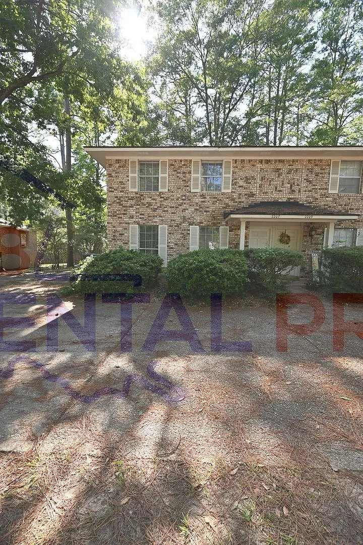 3 Bed, 2.5 Bath Duplex in Ruston! — Photo 2