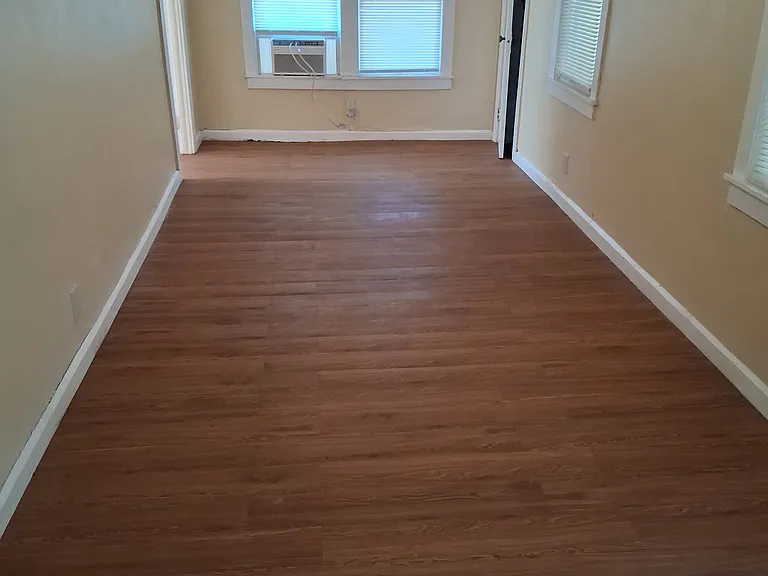 4461 Haines Rd N #4 — Photo 2