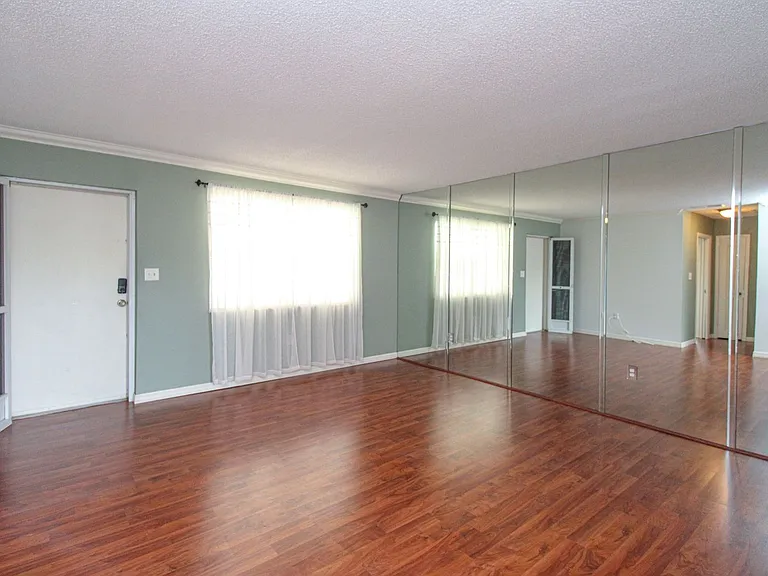 729 Palm View Dr #D4 — Photo 3