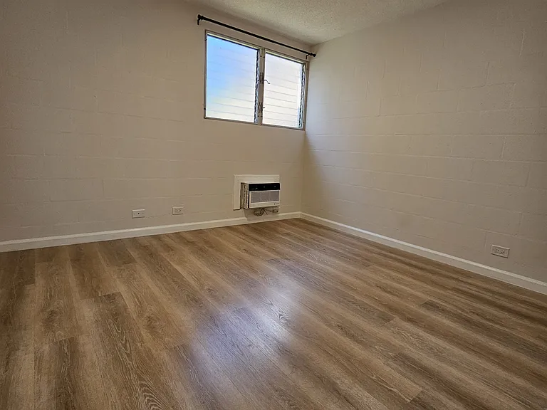 1412 Kewalo St #406 — Photo 11