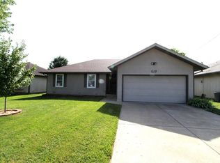 829 N Homewood Ave, Springfield, MO 65803