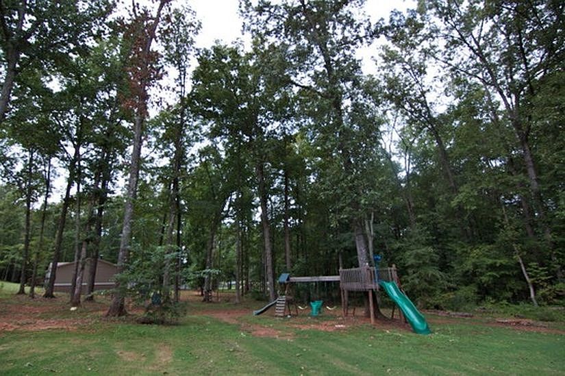 2nd image of 748 Shrine Club Rd