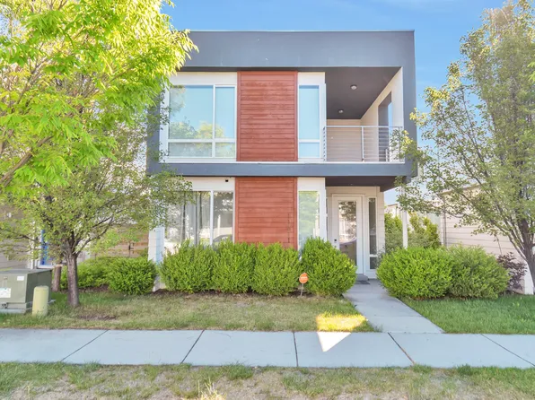 11611 S Alexandria Dr W, South Jordan, UT 84009