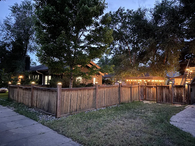 1326 E Platte Ave — Photo 18