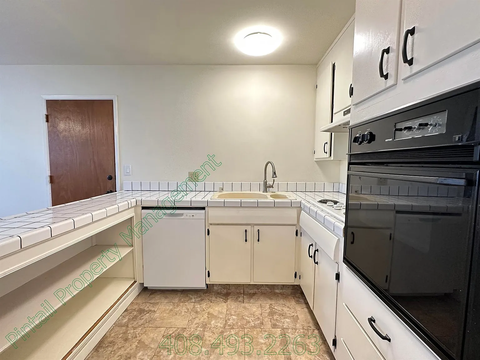 3 bed, 2.0 bath, 1190 sqft, $4,249 — Photo 3