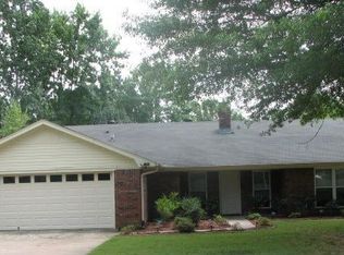 27 Tucker Creek Rd, Conway, AR 72034